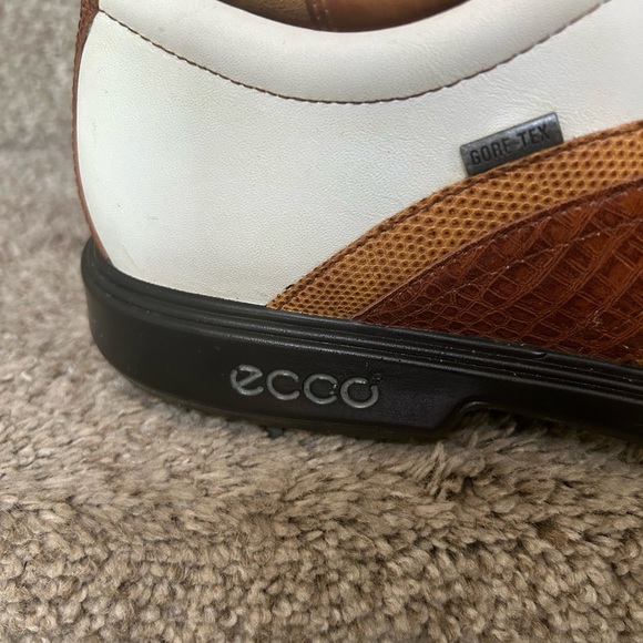 ECCO men’s vegetable tanned leather two tone golf/spike shoes. Arch Support. 44 - Picture 7 of 14